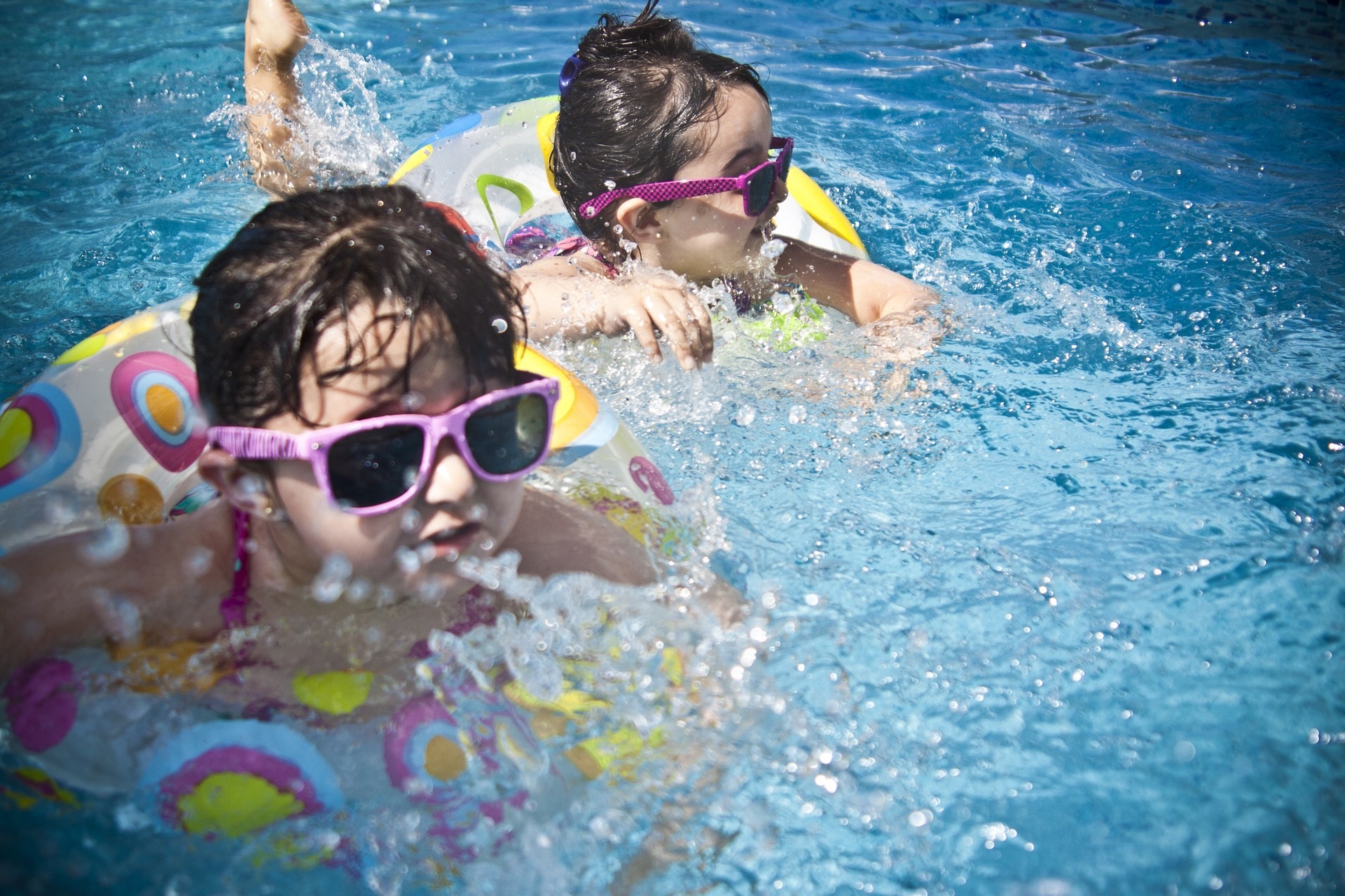 Children swimming in a swimming pool
